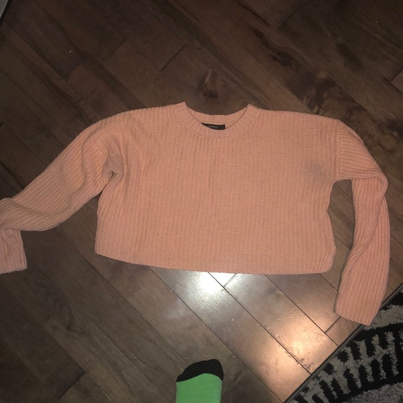 Forever 21 Sweaters - Pink cropped sweater